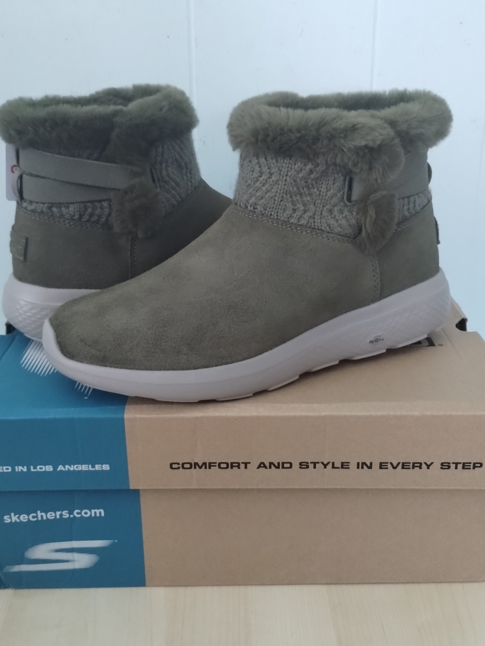 8.5W Wide Skechers Cozy Olive Suede Knit Ankle Boots - Women's